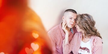 versteckte Eifersicht bei Männern erkennen
